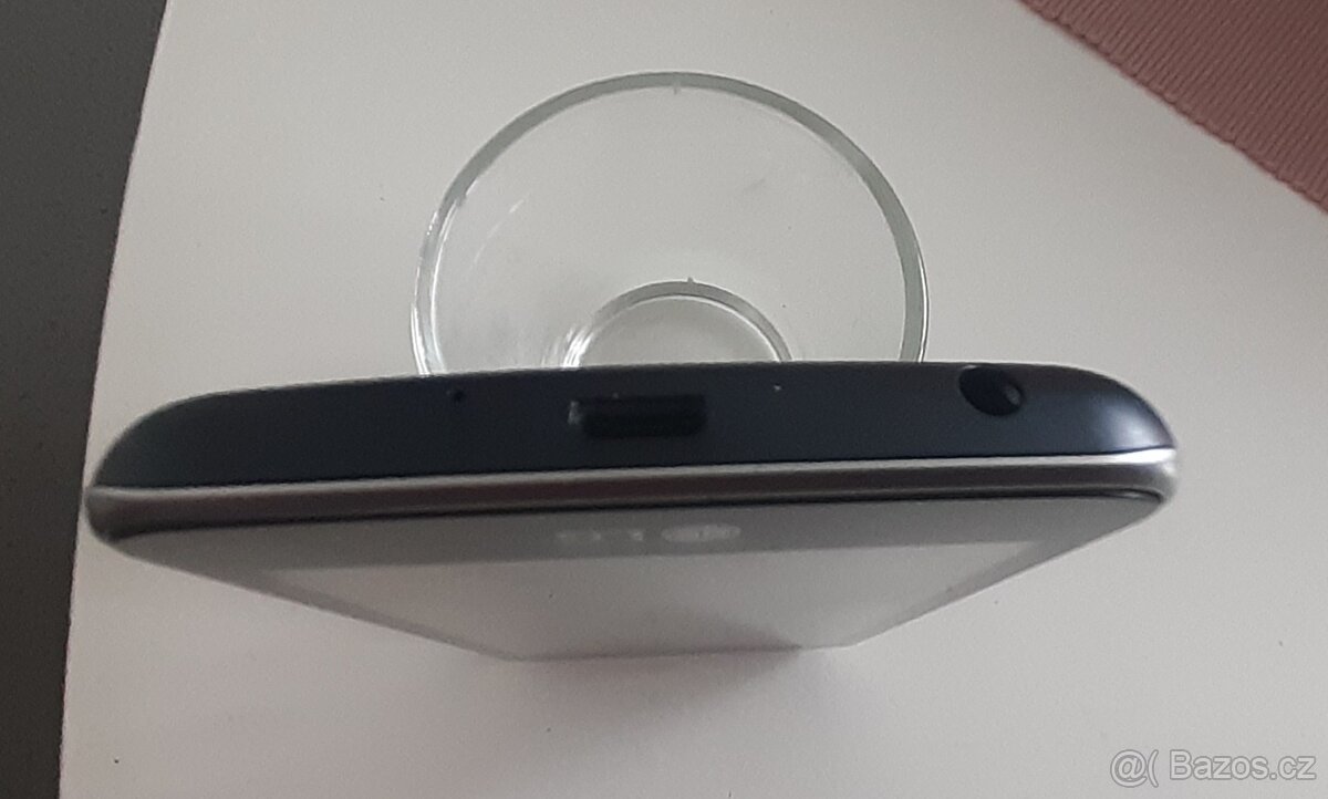 Mobilní telefon LG K4 K120E - 14