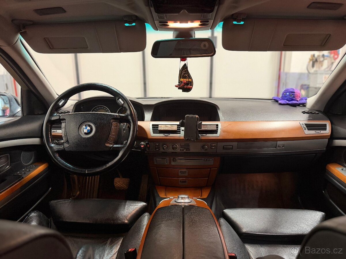BMW 740D - 14