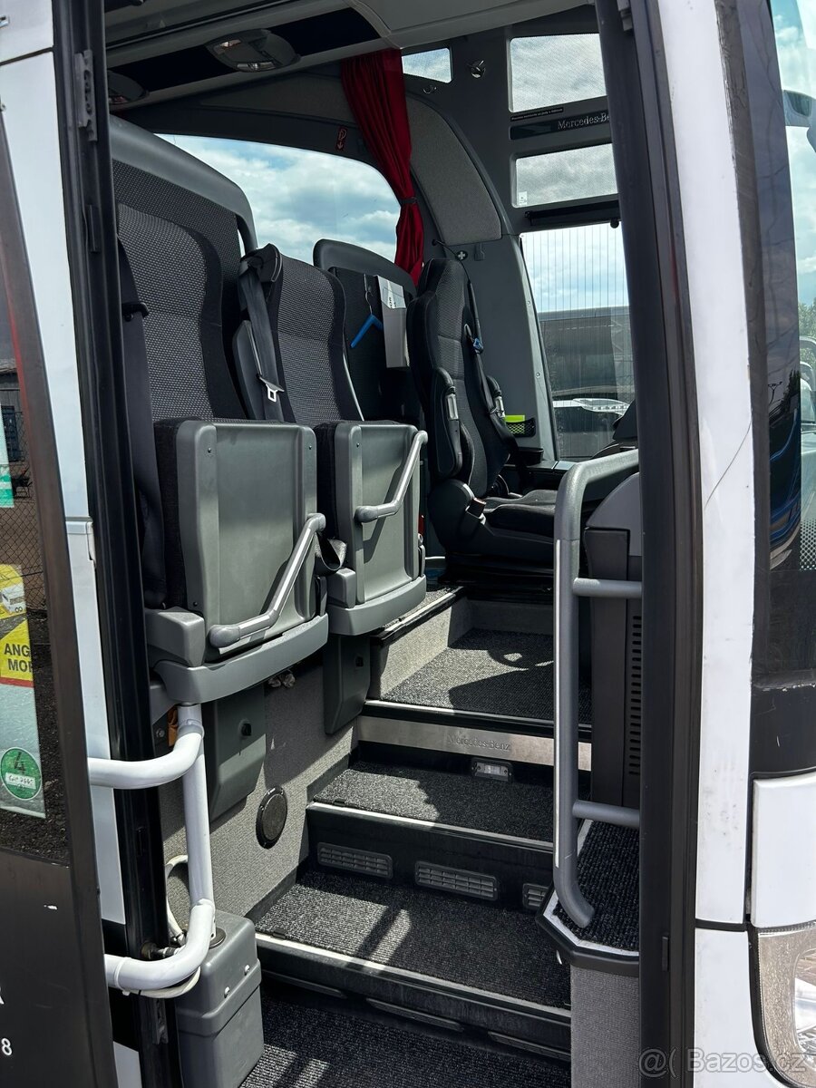MB Travego 15 RHD - 14