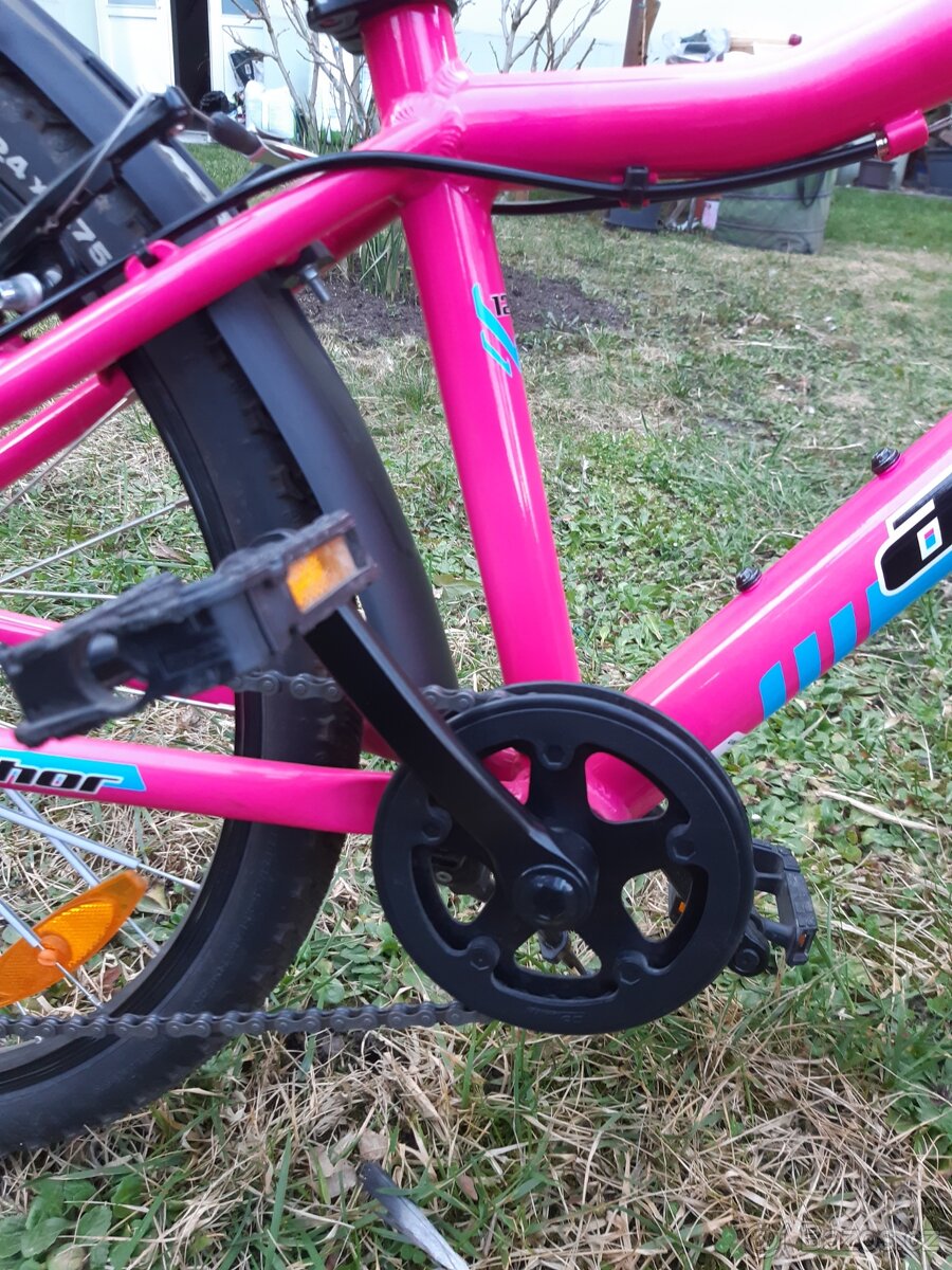 Author ULTIMA 24 - 14