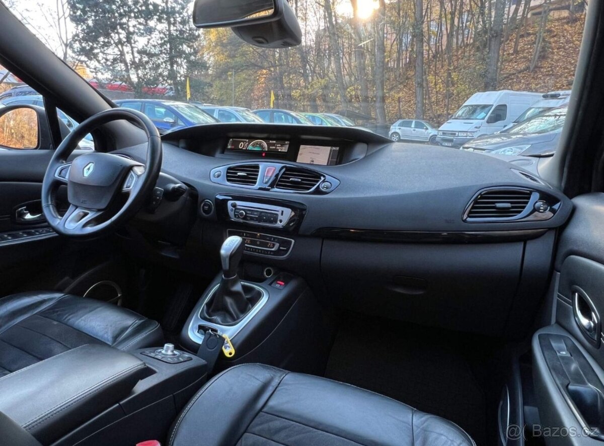 Renault Scenic 2.0 dCi 110 kW 7 míst INITIALE klima 2012 STK - 14