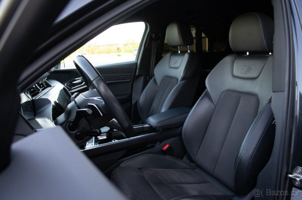 Audi E-tron 55 quattro Advanced - 14