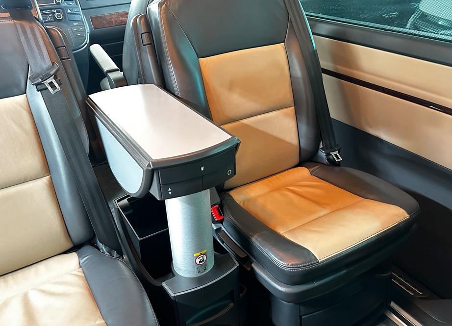 VW Multivan Highline Business - 14