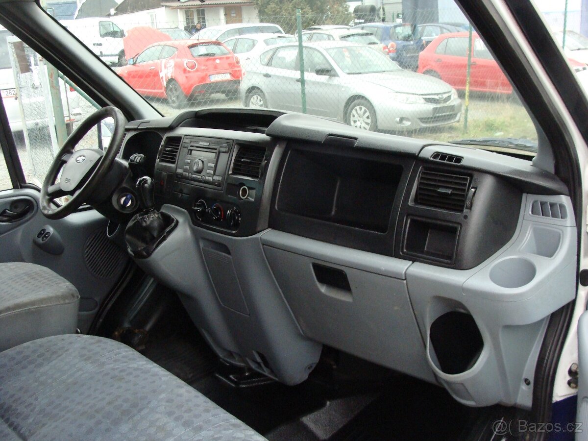 Ford Transit, 2.2 TDCi, 9 míst - 14