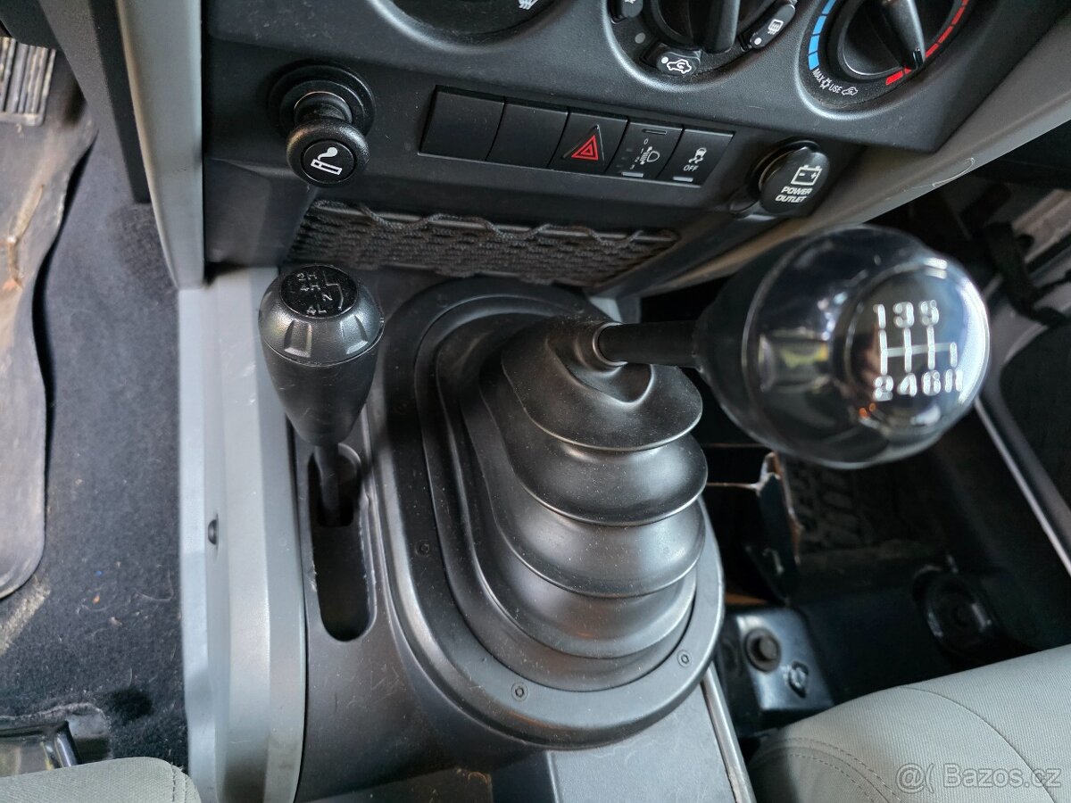Jeep Wrangler Sahara Unlimited 2.8crd - 14