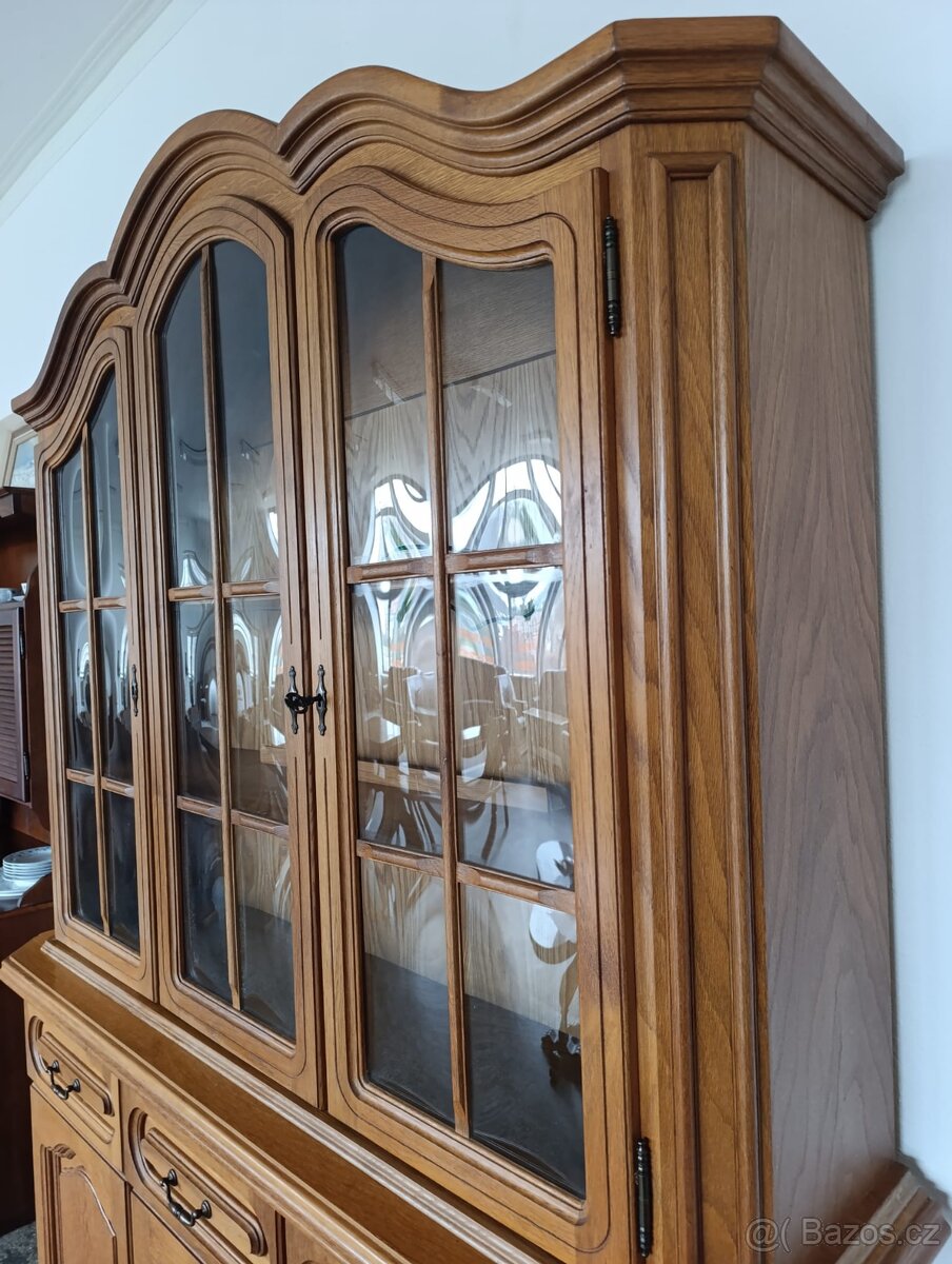 Rustikální kredenc, příborník s vitrínou, nábytek z masívu - 14