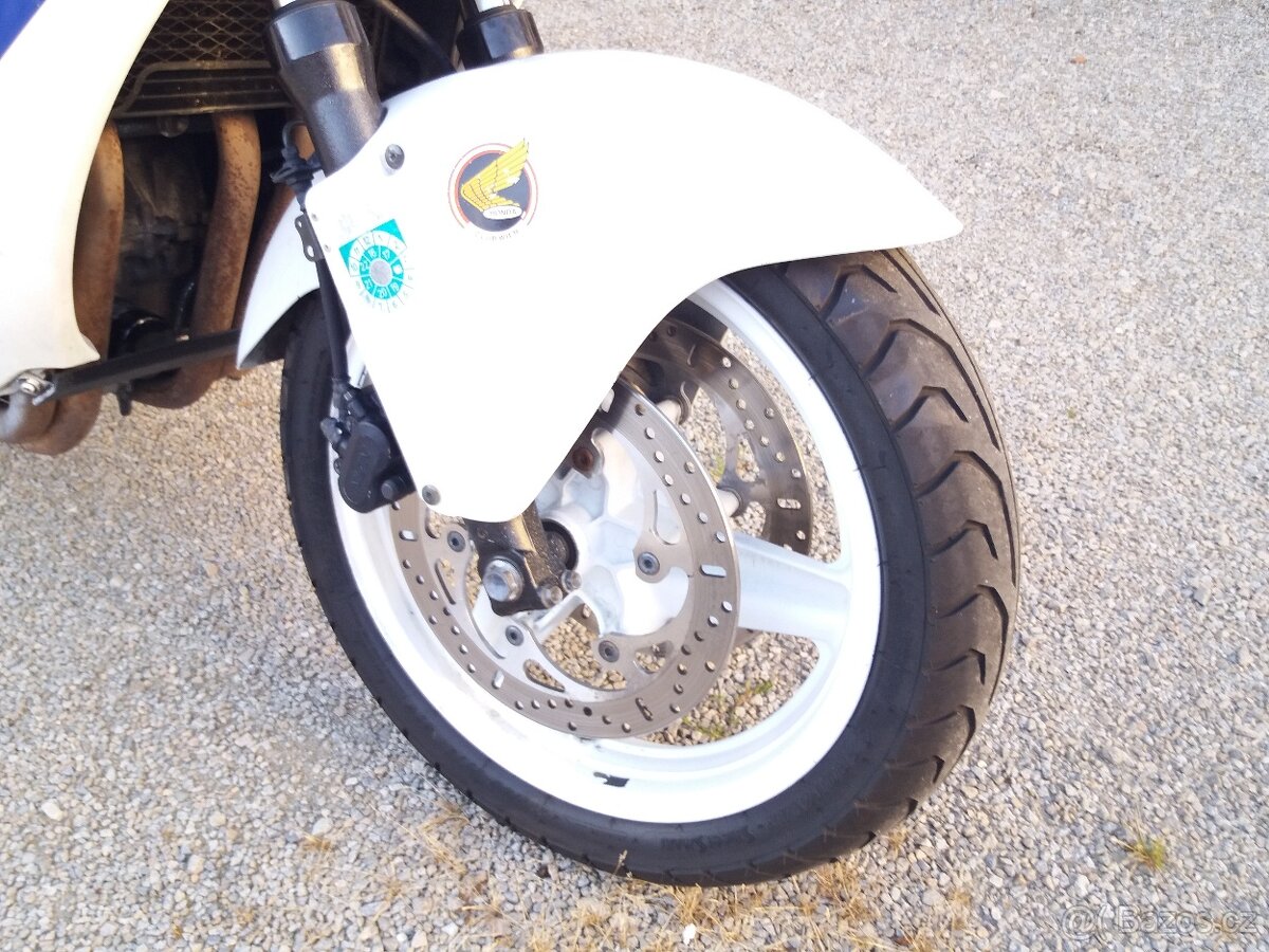 Honda CBR 1000F - 1. generace - 14
