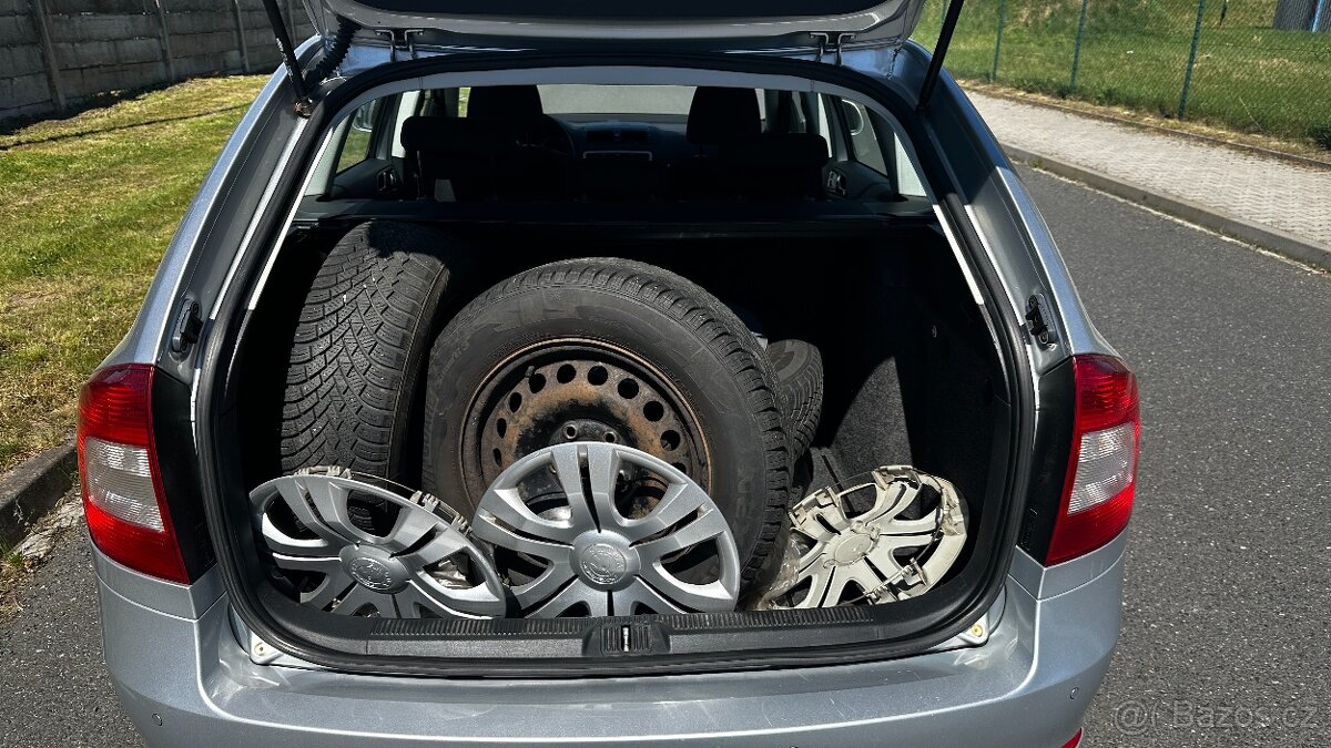 ŠKODA OCTAVIA 1.6 MPI - 14