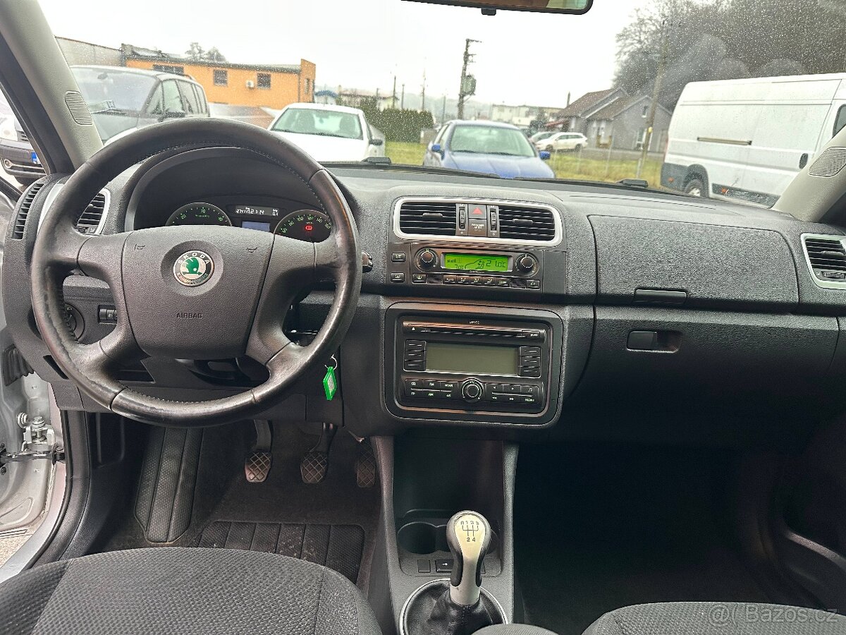 ŠKODA ROOMSTER 1.4TDi AMBITION - 14