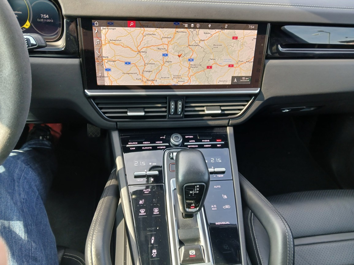 Porsche Cayenne E-Hybrid - 14