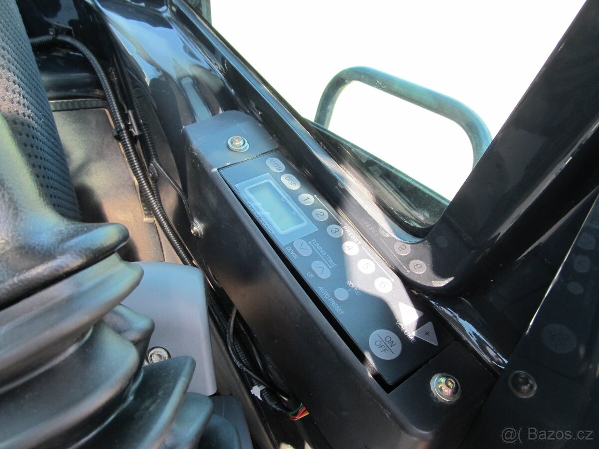 Hitachi ZAXIS 26U - 14