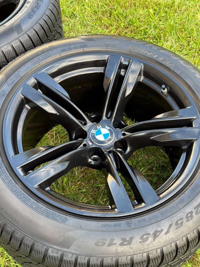 BMW X5 F15 zimní sada alu kol - 14