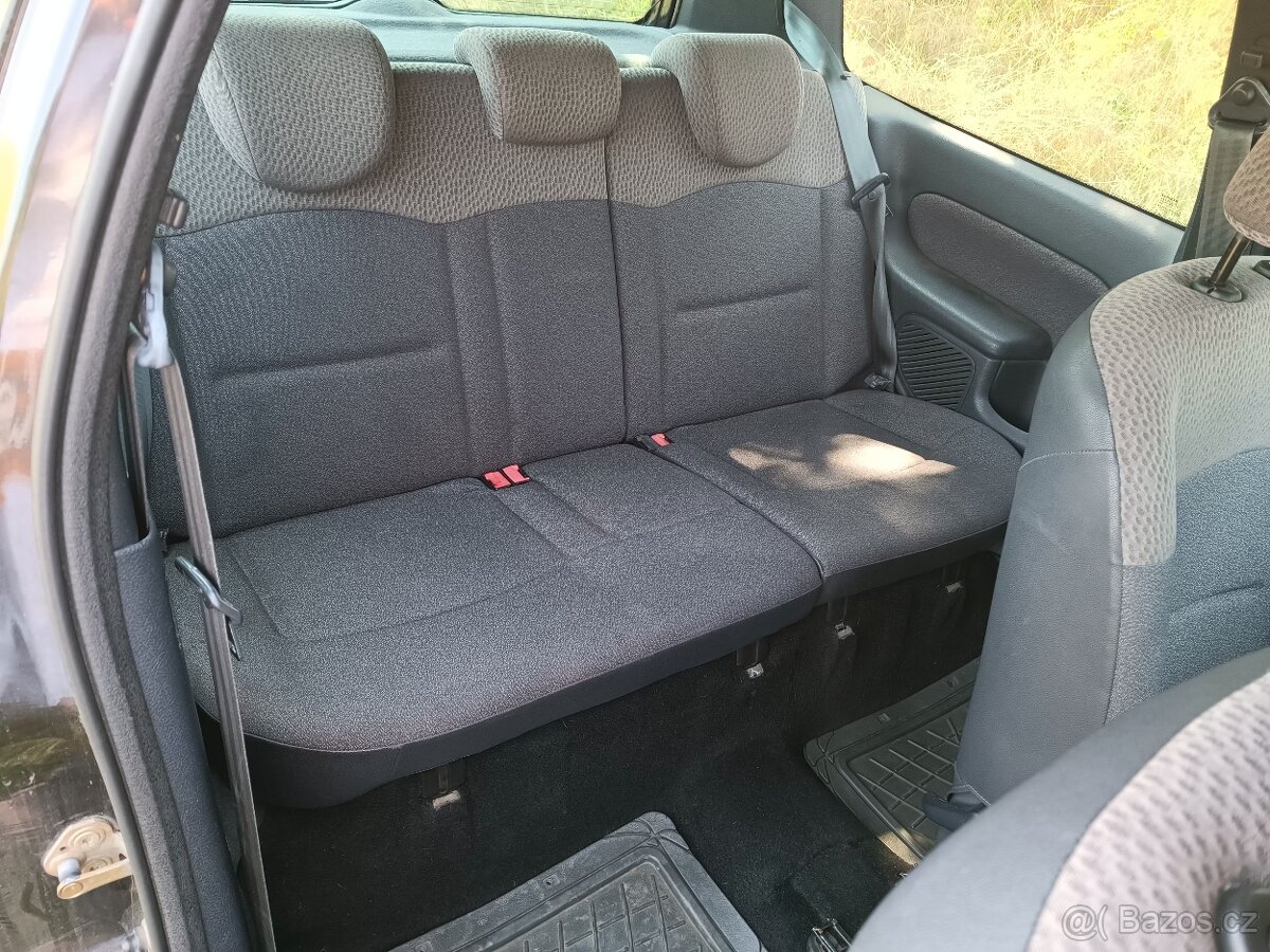 Renault Clio II 1.2 43KW třídveřový - 14
