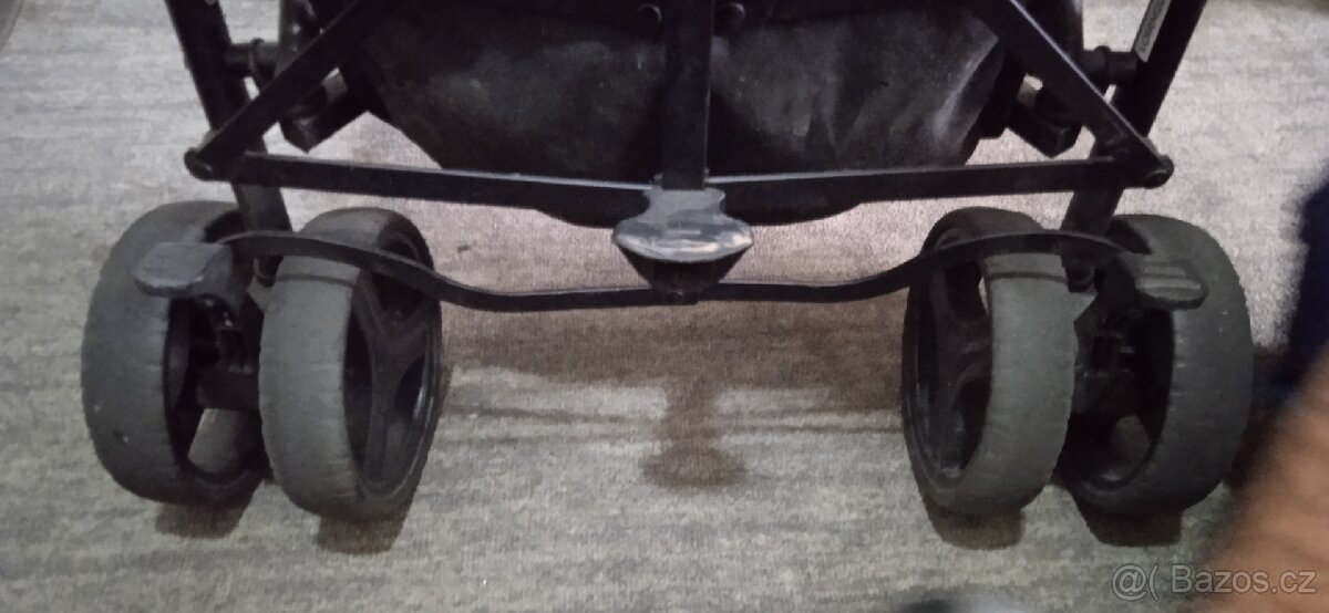 Golfový kočárek - 14