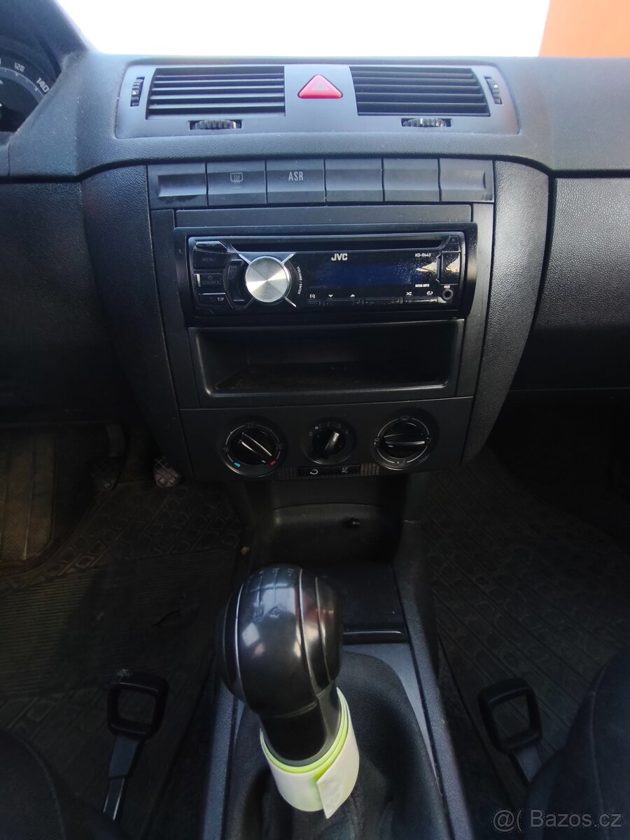 Škoda Fabia 1.4 16V Nová STK na dva roky - 14