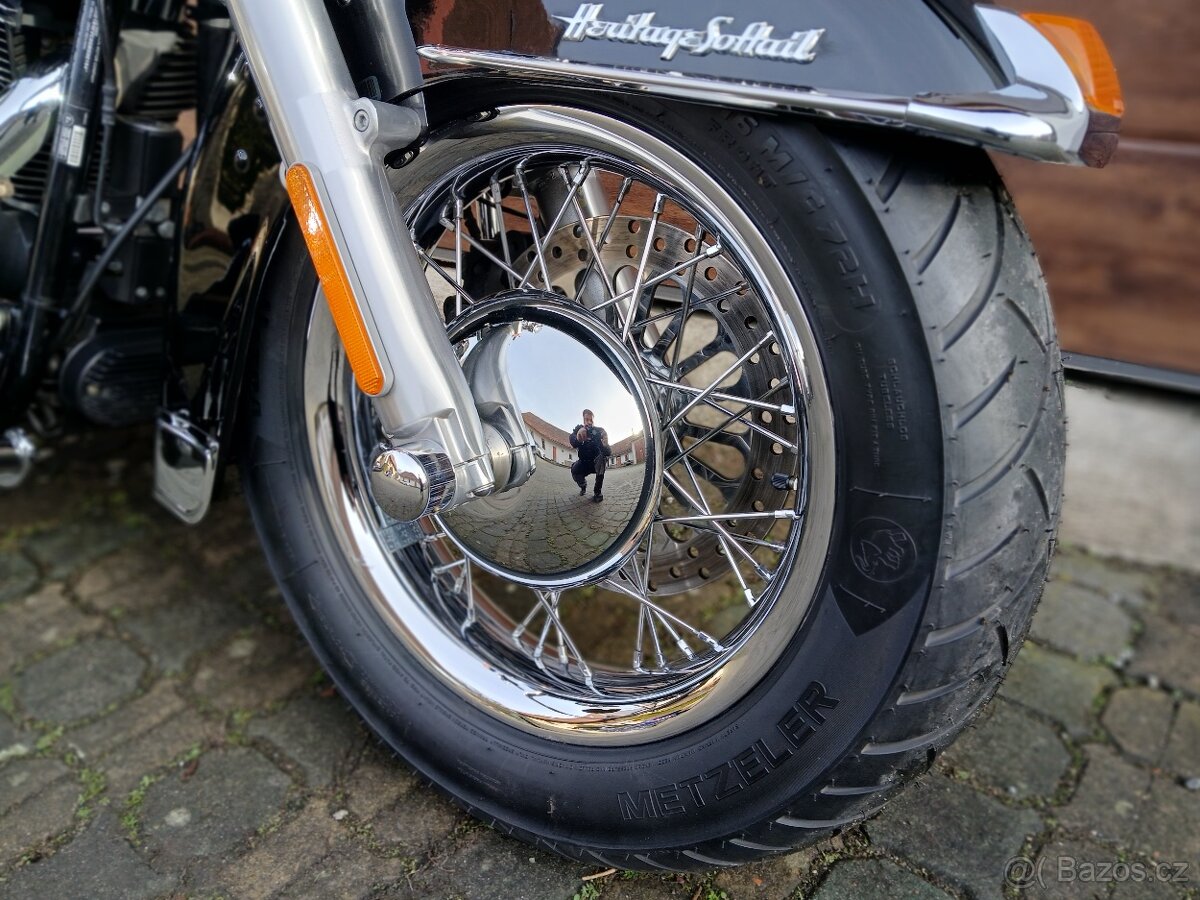 Harley-Davidson FLSTC Heritage Softail Classic 103 - 14