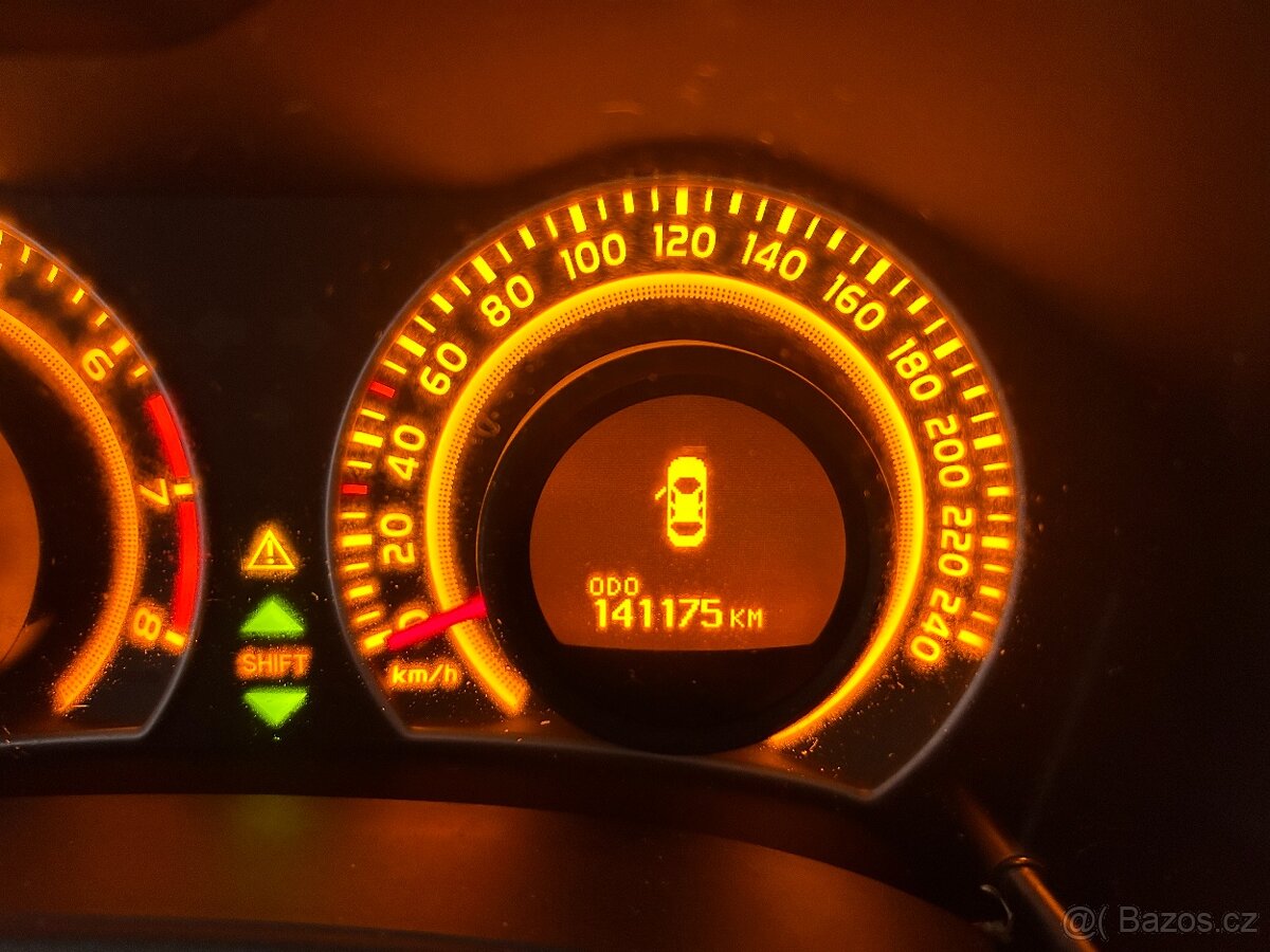 Toyota Corolla 1.6i 91kW,KLIMATIZACE,VYHŘ.SEDADLA - 14