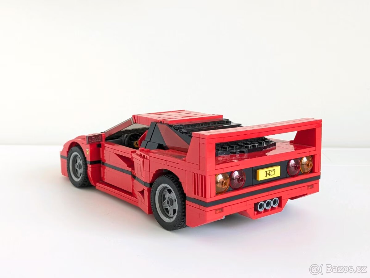 LEGO Creator Expert 10248 Ferrari F40 - 14