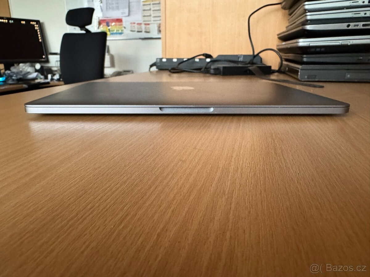 Apple Macbook Pro 13'' 2017 i5, 16GB, 256 SSD - 14