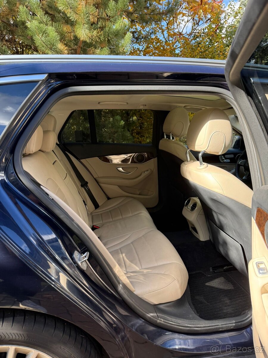 Mercedes-Benz C 250 D 4MATIC DPH - 14