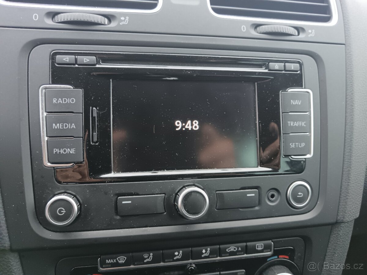 Golf VI 1.6 TDI 77kw perfektní stav style top - 14