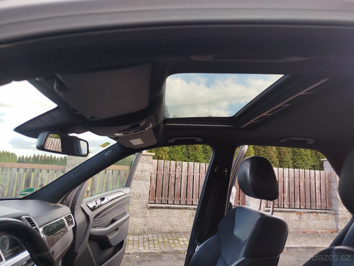 Mercedes-Benz ML 350 CDI AMG V6 4MATIC (2014) – Luxusní SUV - 14