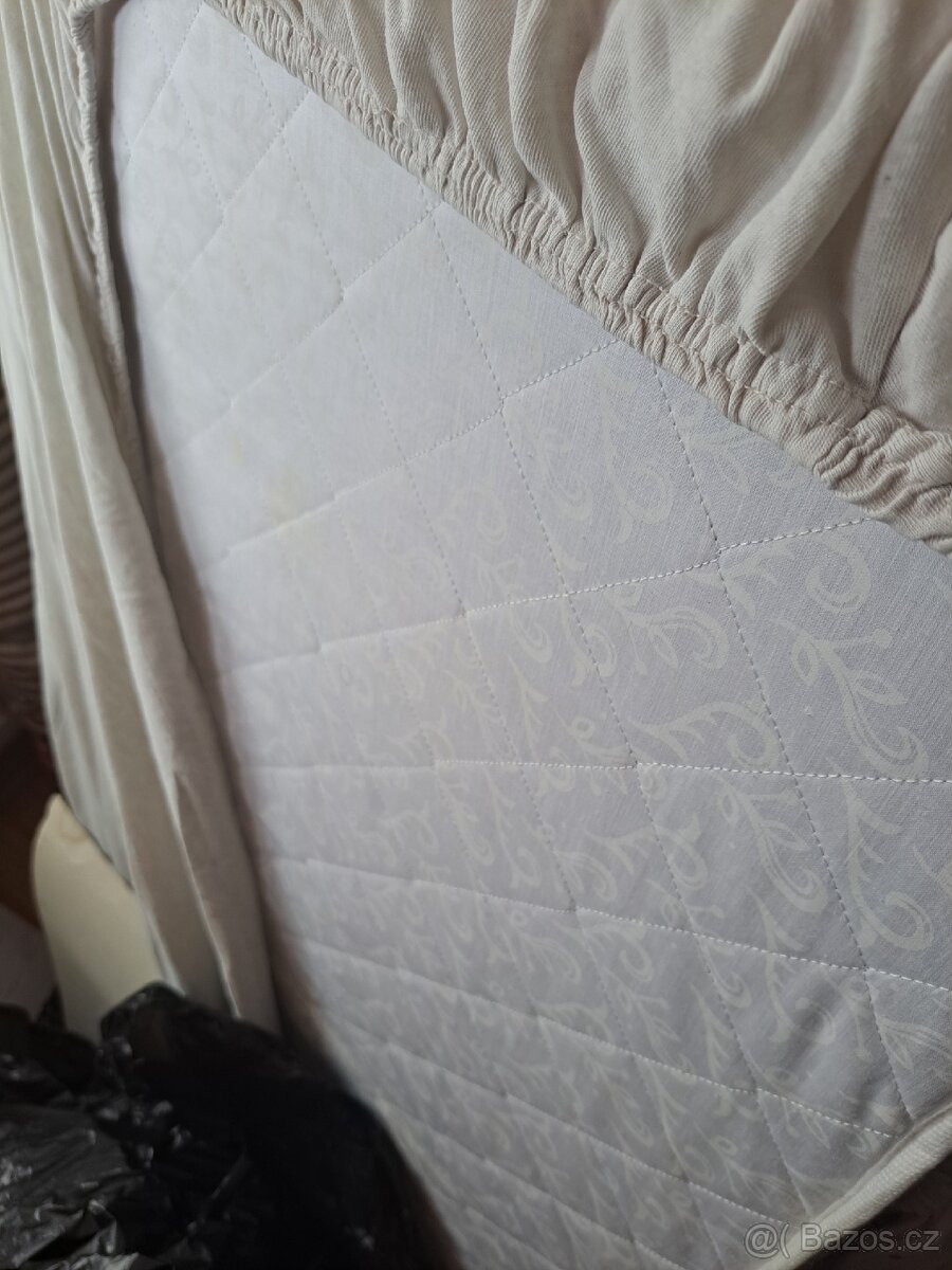 Dětská postýlka s matraci a uzavřeným šuplikem - 14