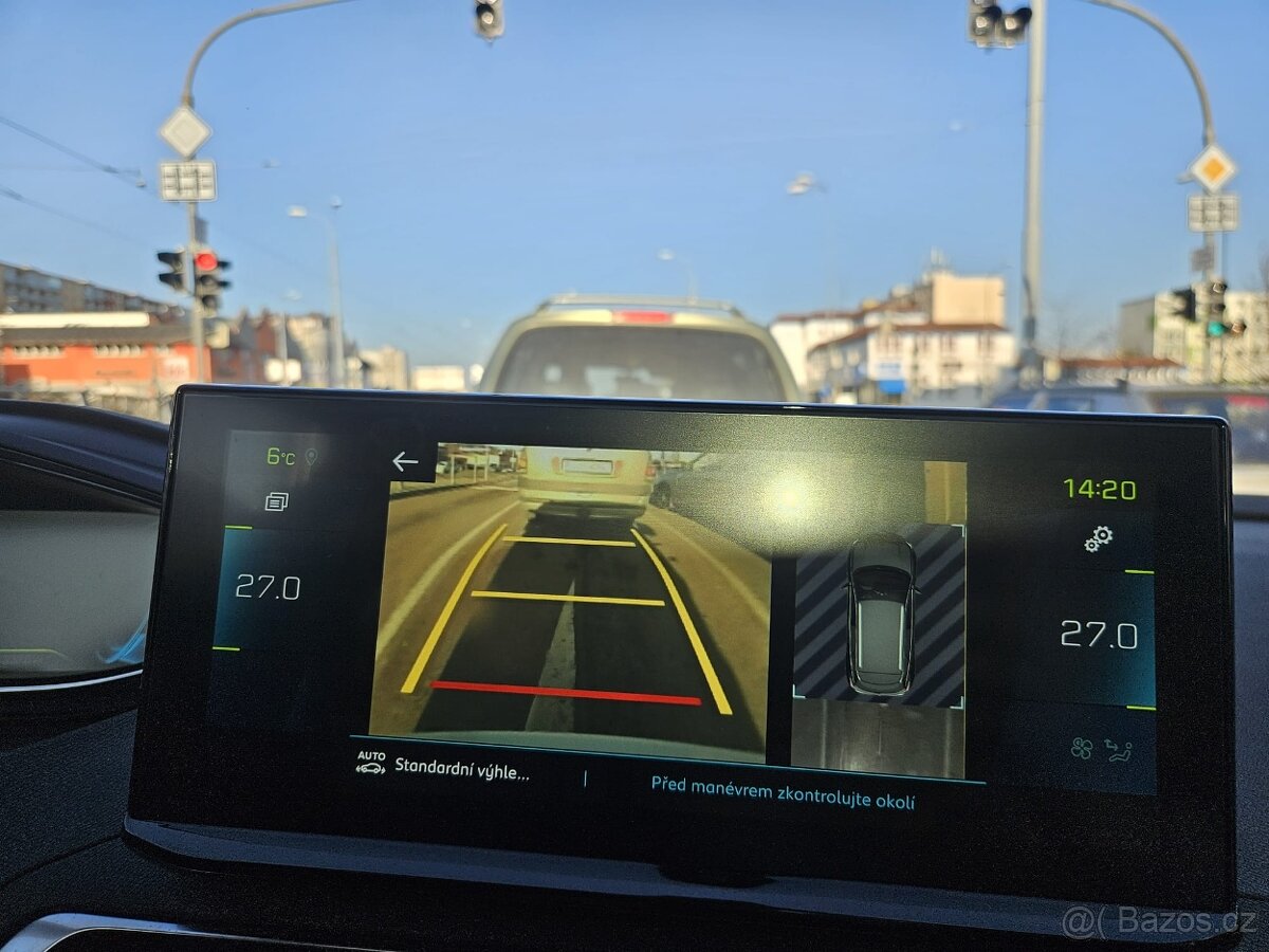 Peugeot3008 Plug-in Hybridní - 14