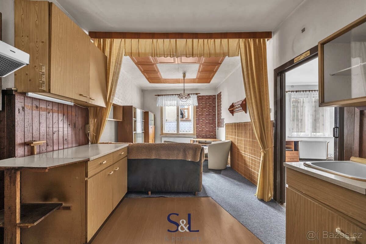 Prodej 1/2 rodinného domu v centru města Česká Kamenice - 14