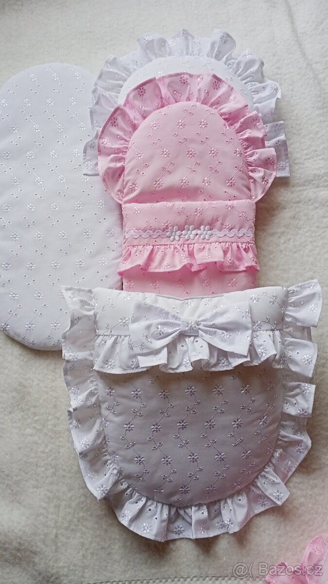 Peřinky do kočárků pro panenky z různých barev-látky Madeiry - 14