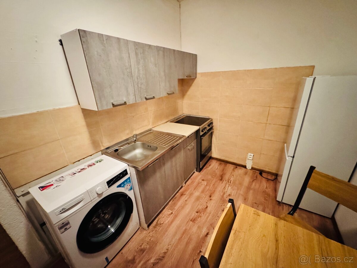 Nabízím pronájem bytu 2+1 Kadaň kompletně vybavený - 14