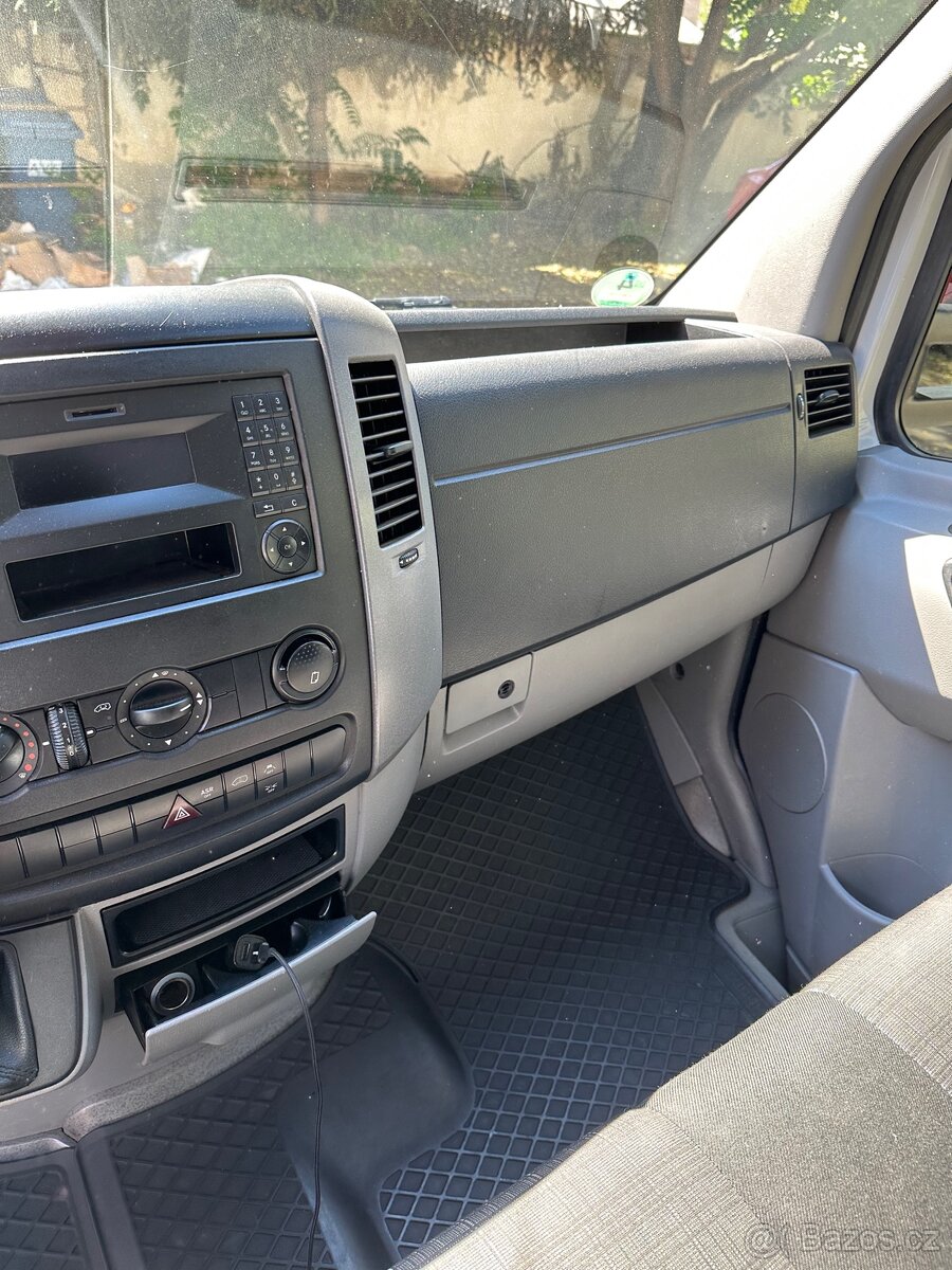 Mercedes Sprinter 316 2015 rok - 14