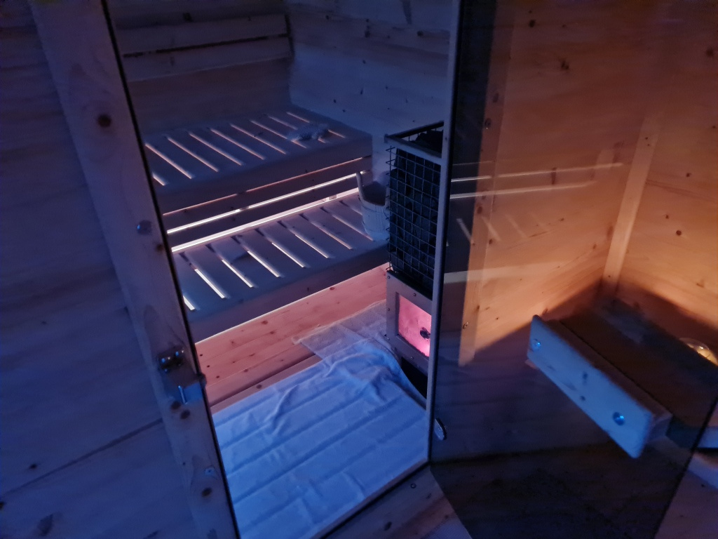 Venkovní finská oválná sauna s panoramatickým oknem - 14