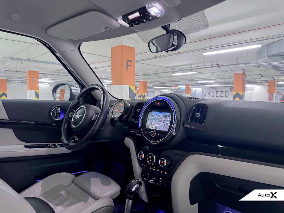 Mini Countryman SD 2.0 Steptronic ALL4 140 kW - 14