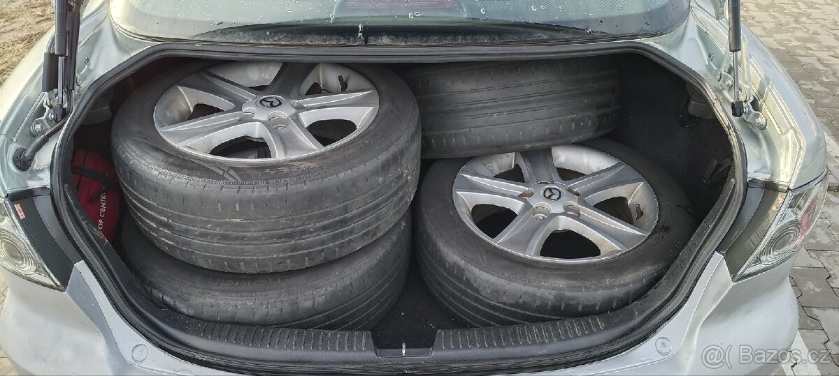 Mazda 6 GG sedan 2007 2.0 benzín - 14