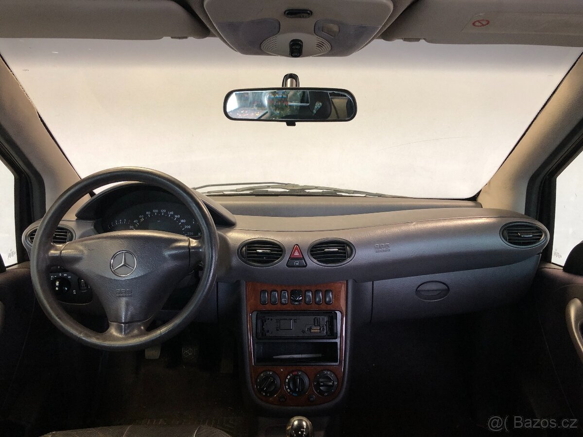 MERCEDES-BENZ A 190I - 14