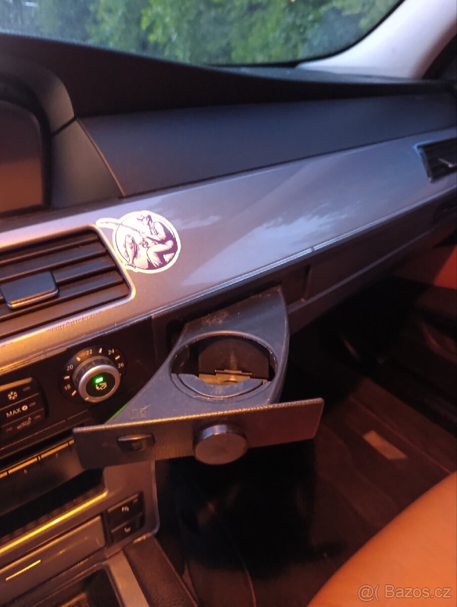 BMW E60 Lci (díly) - 14