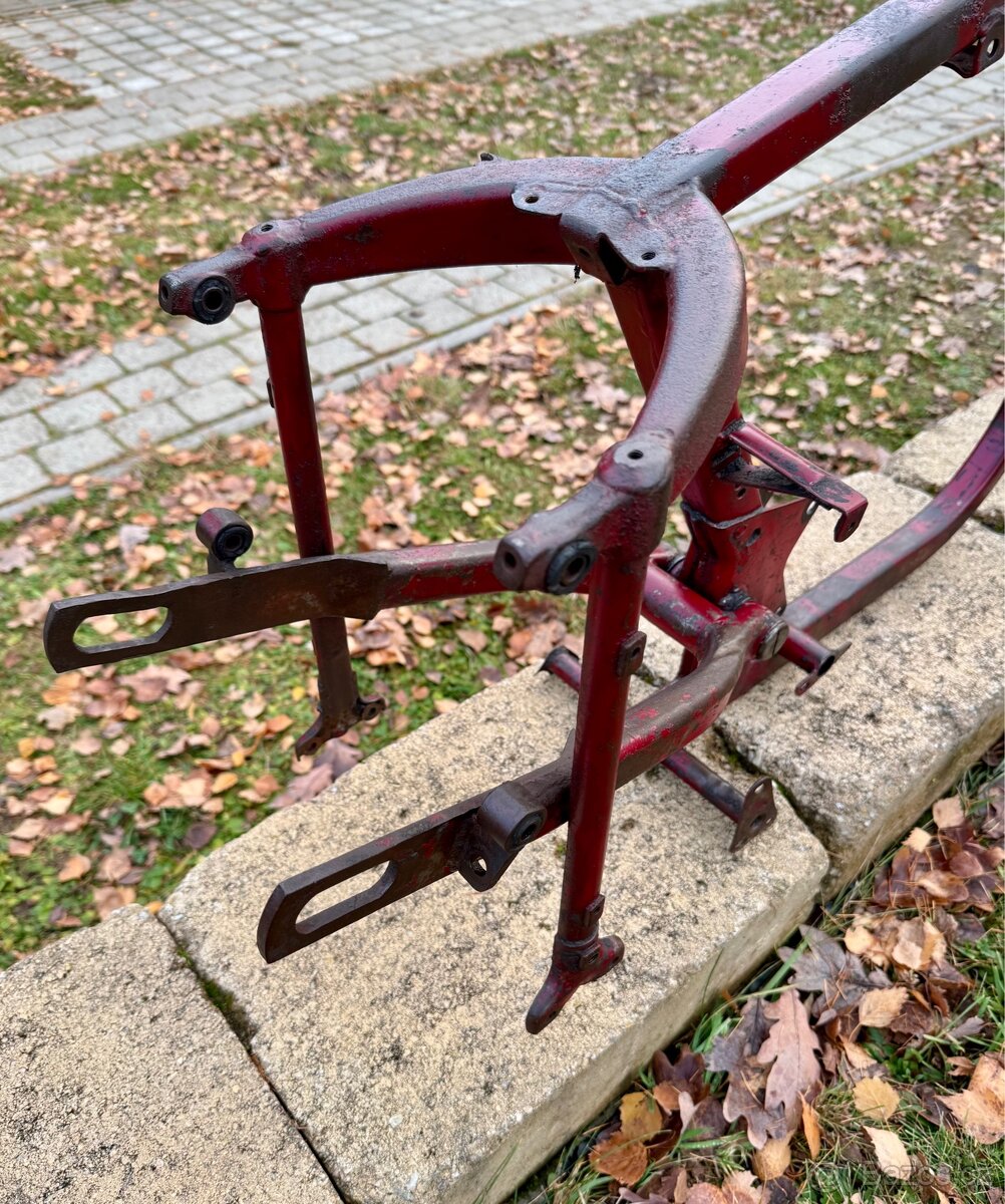 Jawa CZ 250 353 - rám s anglickým štítkem - 14