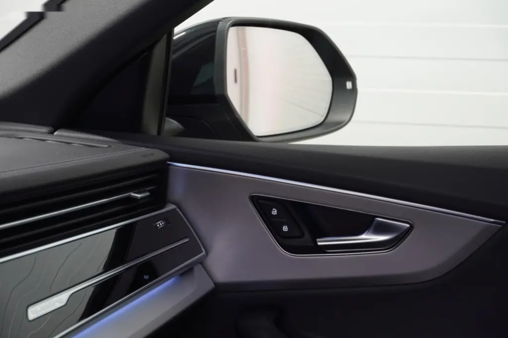 Audi Q8, 55 TFSI,ČR,DPH,ZÁRUKA 2028 - 14