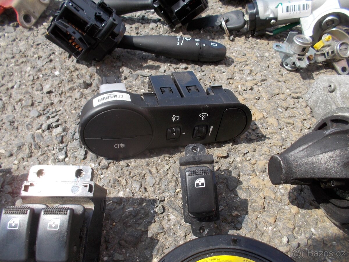 Díly interiéru Hyundai I10 model 10/2007-2013 - 14