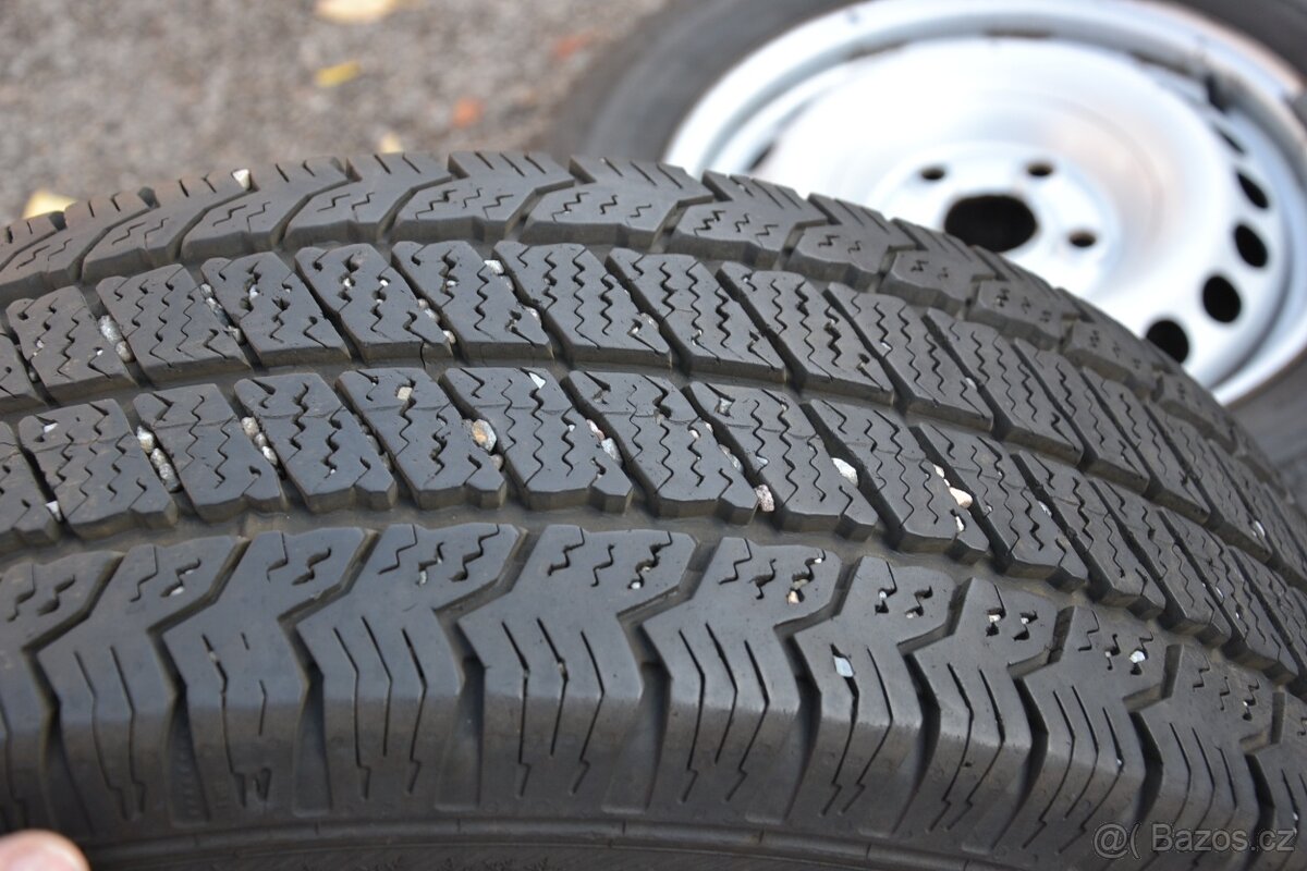 VW T5,T6 (6.1) - Sada pěkných zimních kol 205/65R16C zánovní - 14
