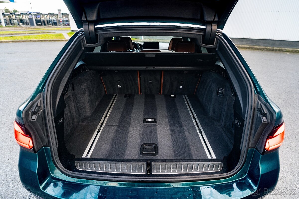 BMW 540d xDrive Touring - 14