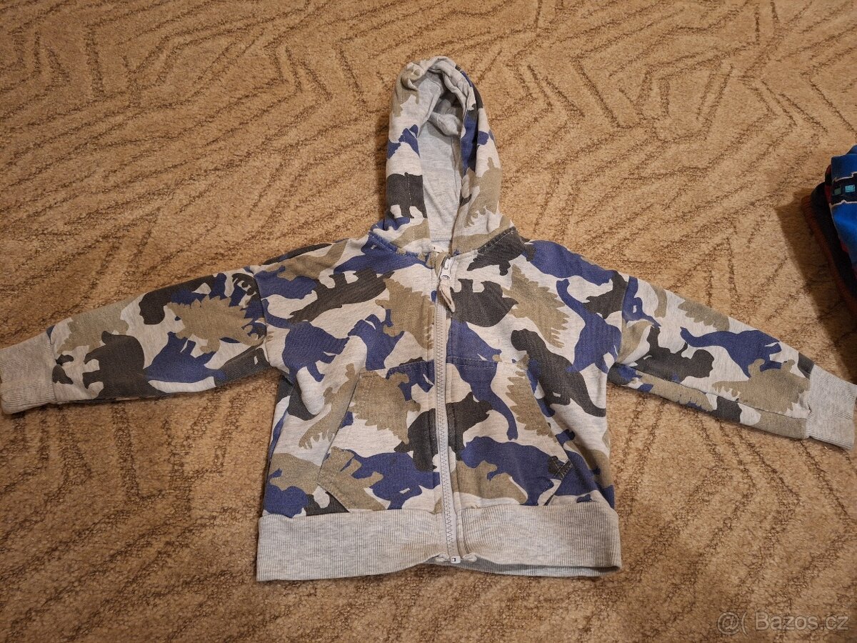 Balík oblečení vel.92 - 14