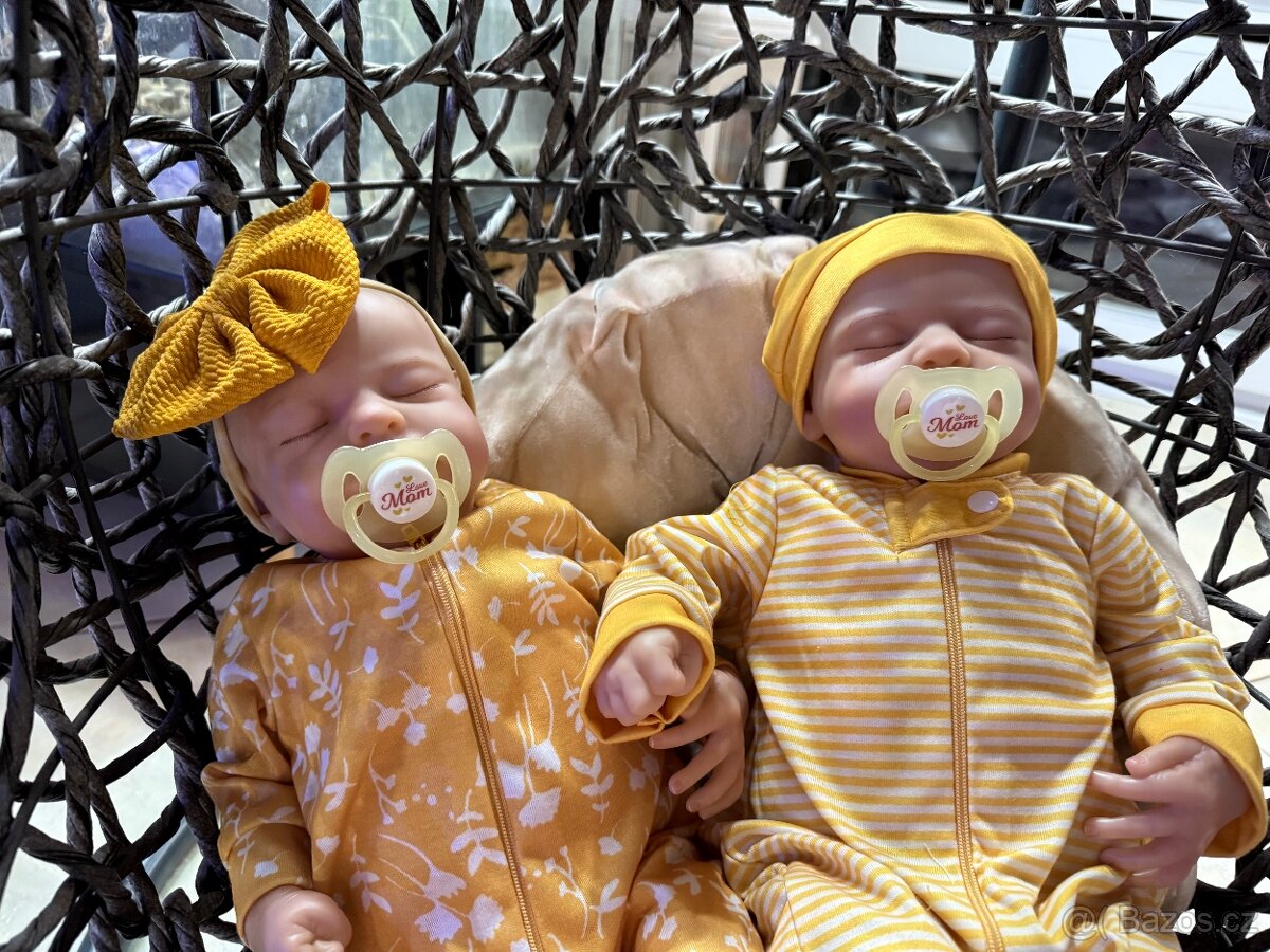 Realistická Reborn dvojčátka s příslušenstvím - 14