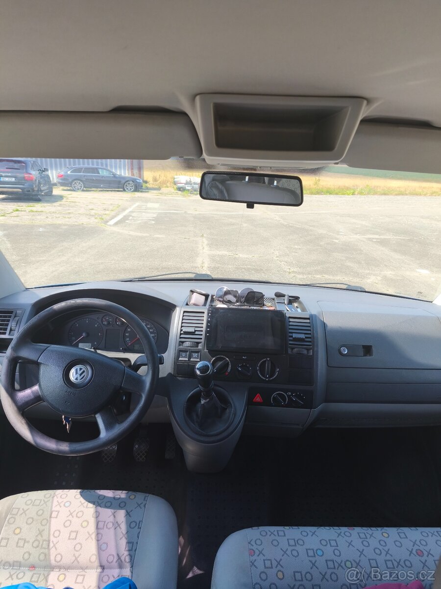 Prodám VW T5 Caravelle 1.9 TDI 75 kW - 14