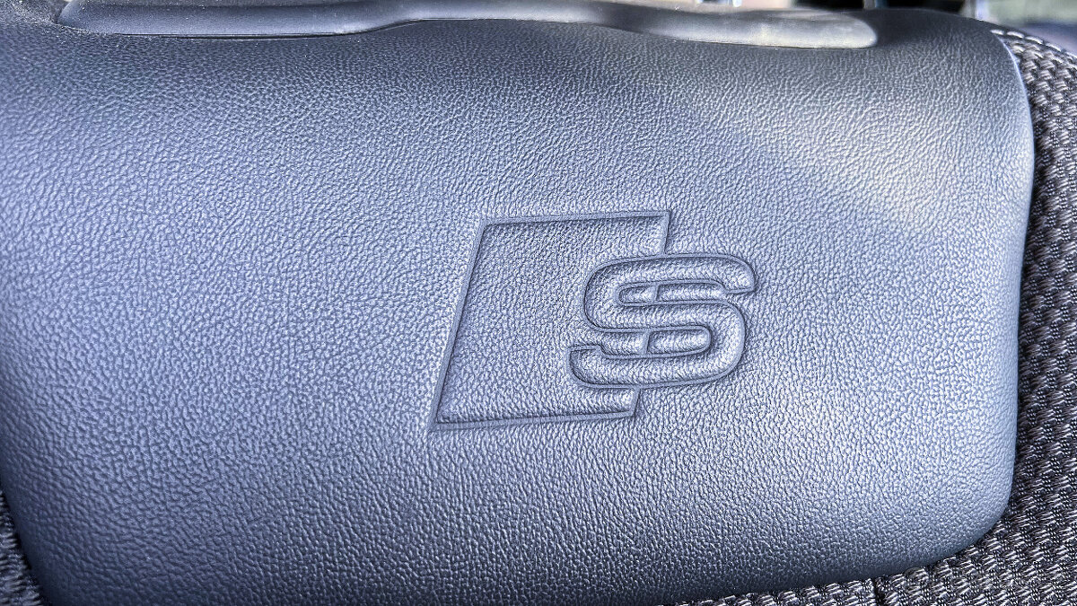 Vůz na díly Audi A4 B9 8W S-Line avant 2017 CRTC RHU LY9B - 14