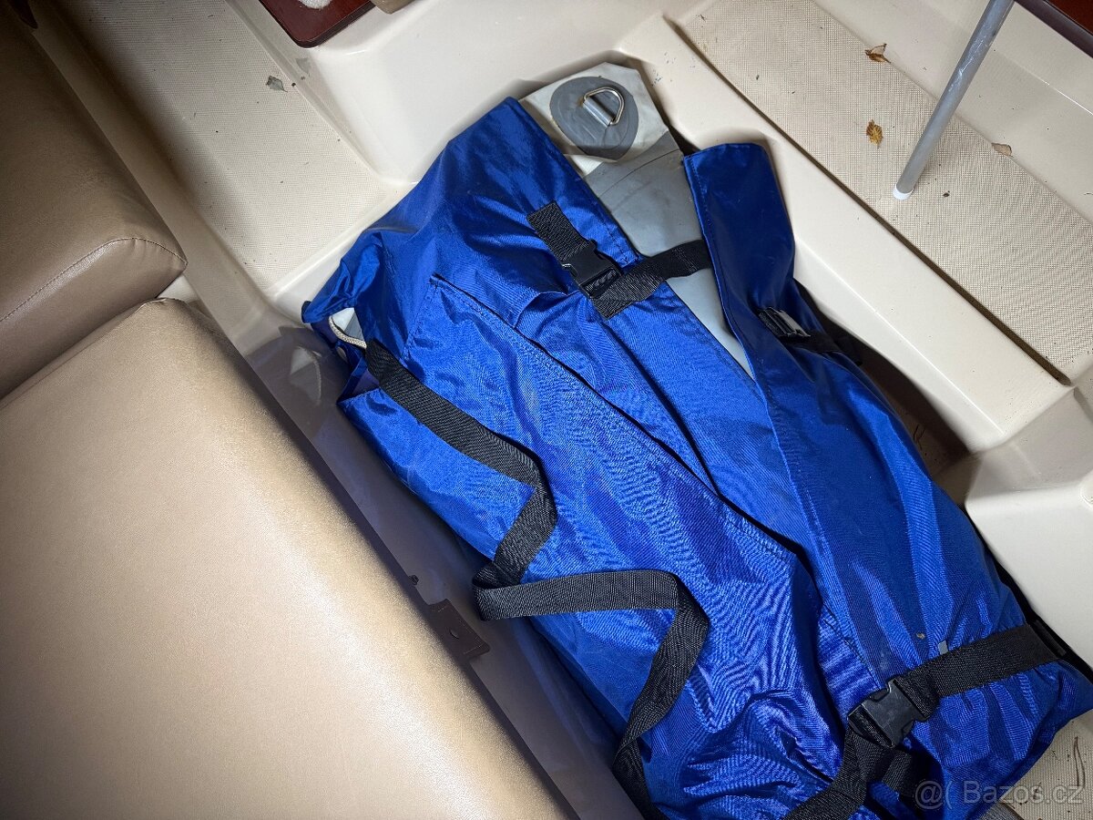 🛥️ Motorsailer MacGregor 26M – plachetnice + Mercury 2012 - 14