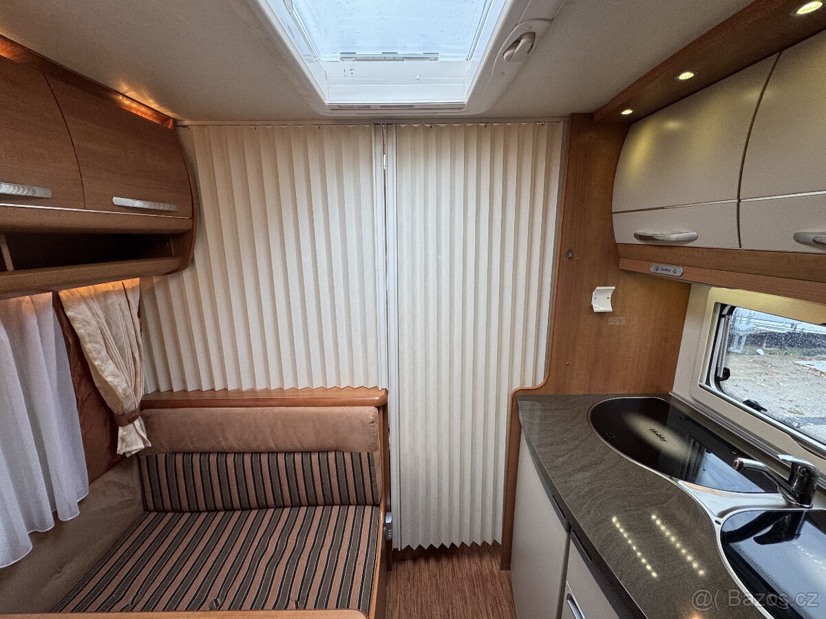 Hobby Excellent 410 SFE ~ Francouzská postel - 14