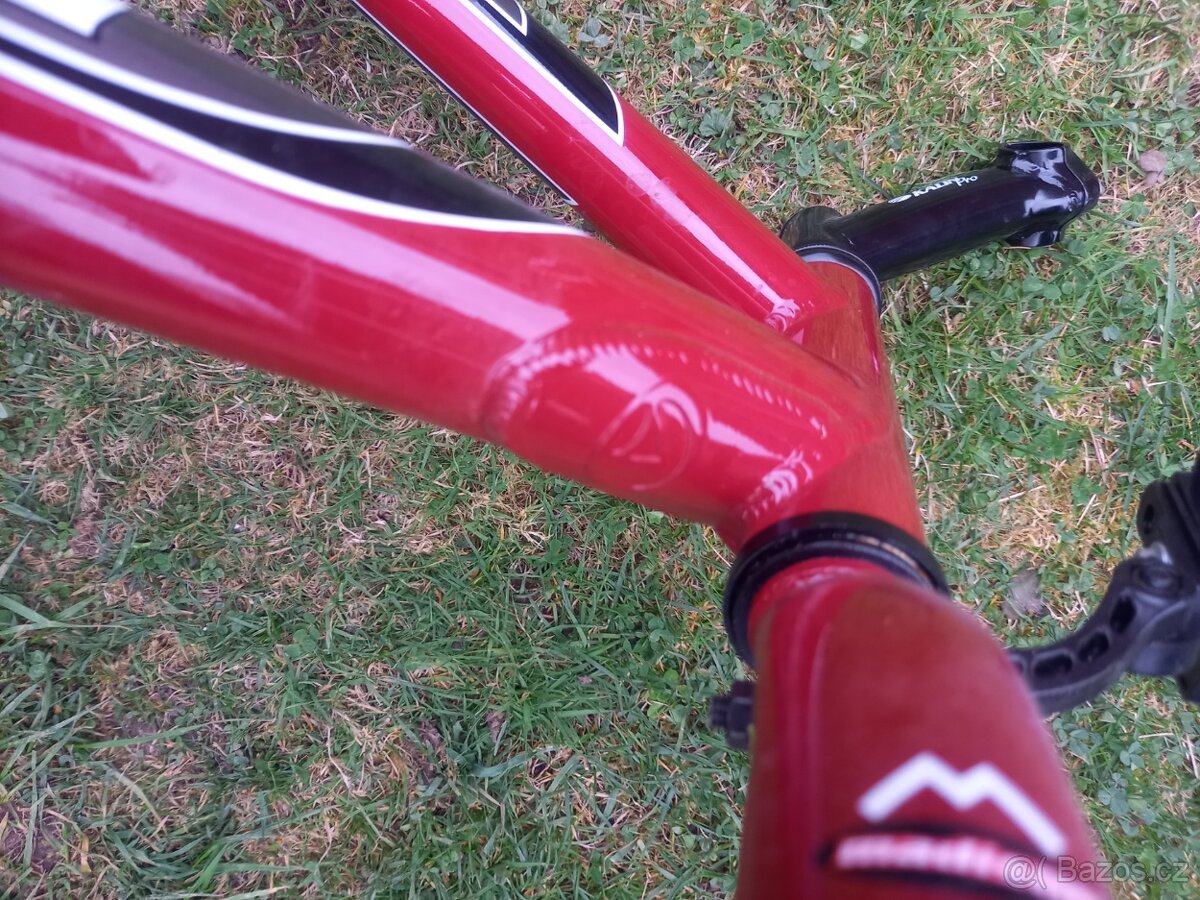 Trekový al rám Madison El Paso – 22" (ráfky 28") - 14