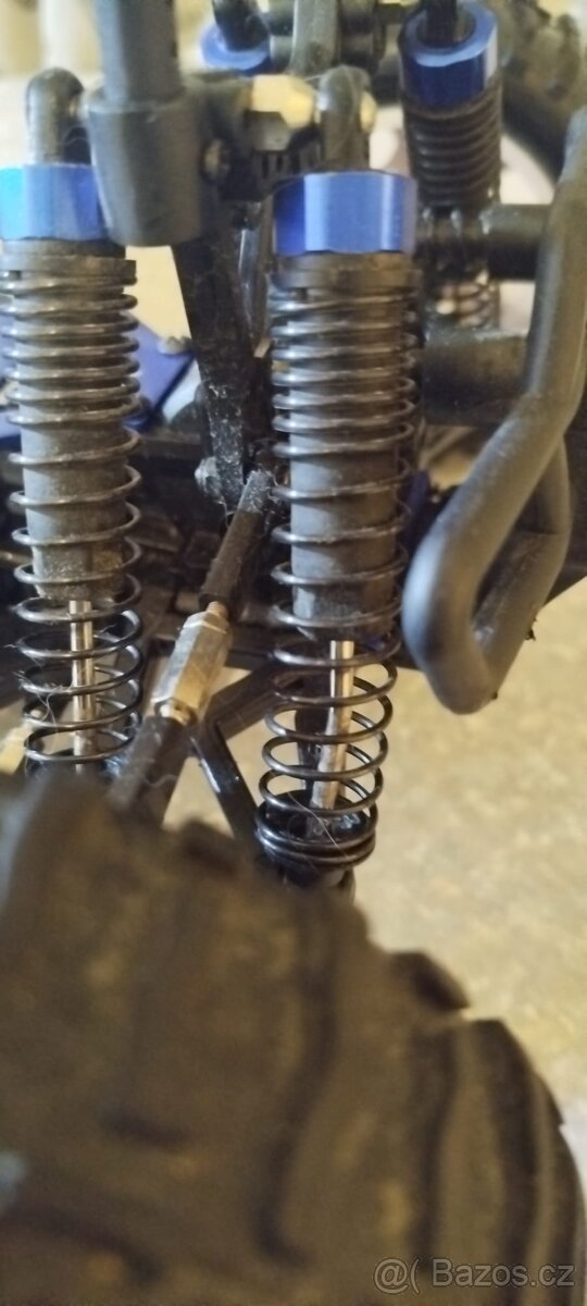 RC MONSTER TRUCK HIMOTO 1:10 (4WD) – Projekt s upgrady a nov - 14